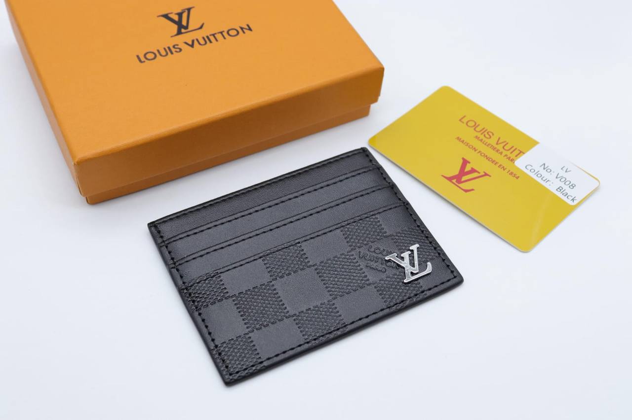 Card holder
35 dhs🪙💕

Zain33
♥️♥️♥️