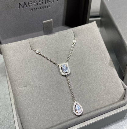 Messika ❤️‍🔥*
Necklace 🍁
Master quality 💯
With normal boxes 🗃️ 
70 dhs✅
With master box 📦 
100 dhs✅

Zain216
♥️♥️♥️