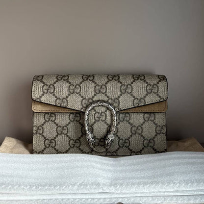 Gucci

90 dhs💓

With box💐
🎁🎁🎁

25 cm 💐

Zain136
♥️♥️♥️