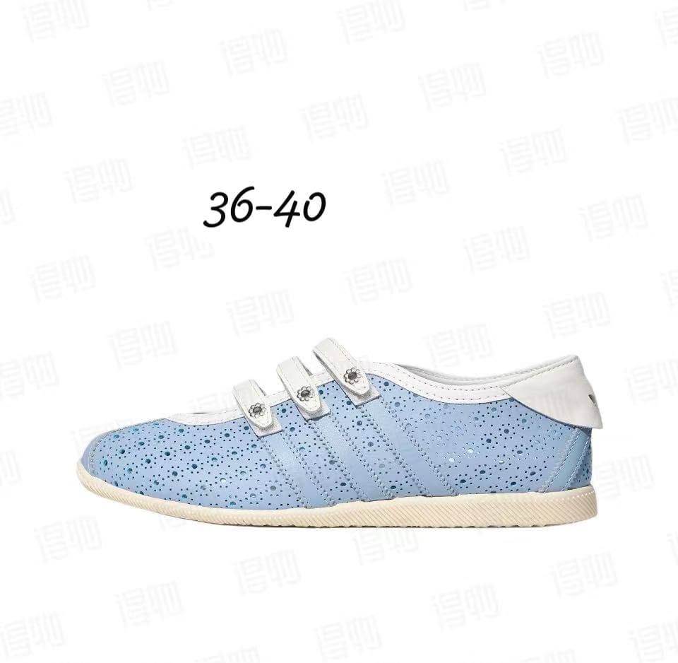 Adidas

All size have now 
Good quality 

120 dhs🇦🇪🇦🇪

Zain138
♥️♥️♥️