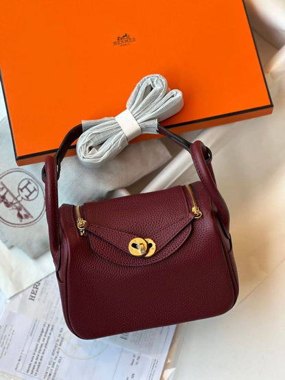 Hermes
20. Cm. 
Nice. Backing. High. Quality. 
330 dhs🪙🌨️

Zain131
♥️♥️♥️
