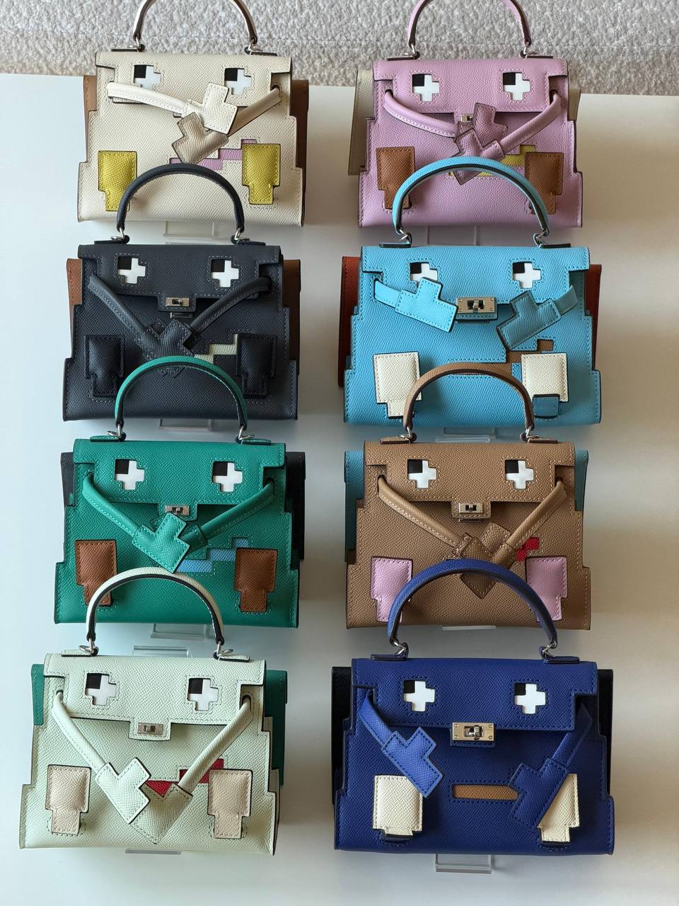 Hermes
 kelly doplex 22cm💥Master quality ✅with box📦
380 dhs💓

Zain52
♥️♥️♥️