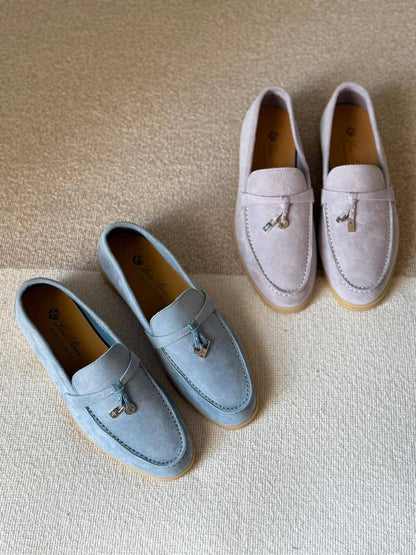 Loro Piana
Size 36 to 41
450 dhs✅

Zain288
♥️♥️♥️