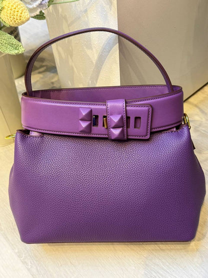 HEMERS LINDY
28*12*22cm
95 dhs✅

Zain44
♥️♥️♥️