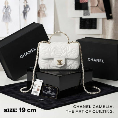 Chanel ᴄᴀᴍᴇʟɪᴀ
ᴛᴏᴘ ʜᴀɴᴅʟᴇ ʙᴀɢ
ǫᴜɪʟᴛᴇᴅ ʟᴀᴍʙsᴋɪɴ ʟᴇᴀᴛʜᴇʀ
ɢᴏʟᴅ ʜᴀʀᴅᴡᴀʀᴇ
sɪᴢᴇ : 19 cm
ᴡɪᴛʜ BOX

95 dhs✅

Zain31
♥️♥️♥️