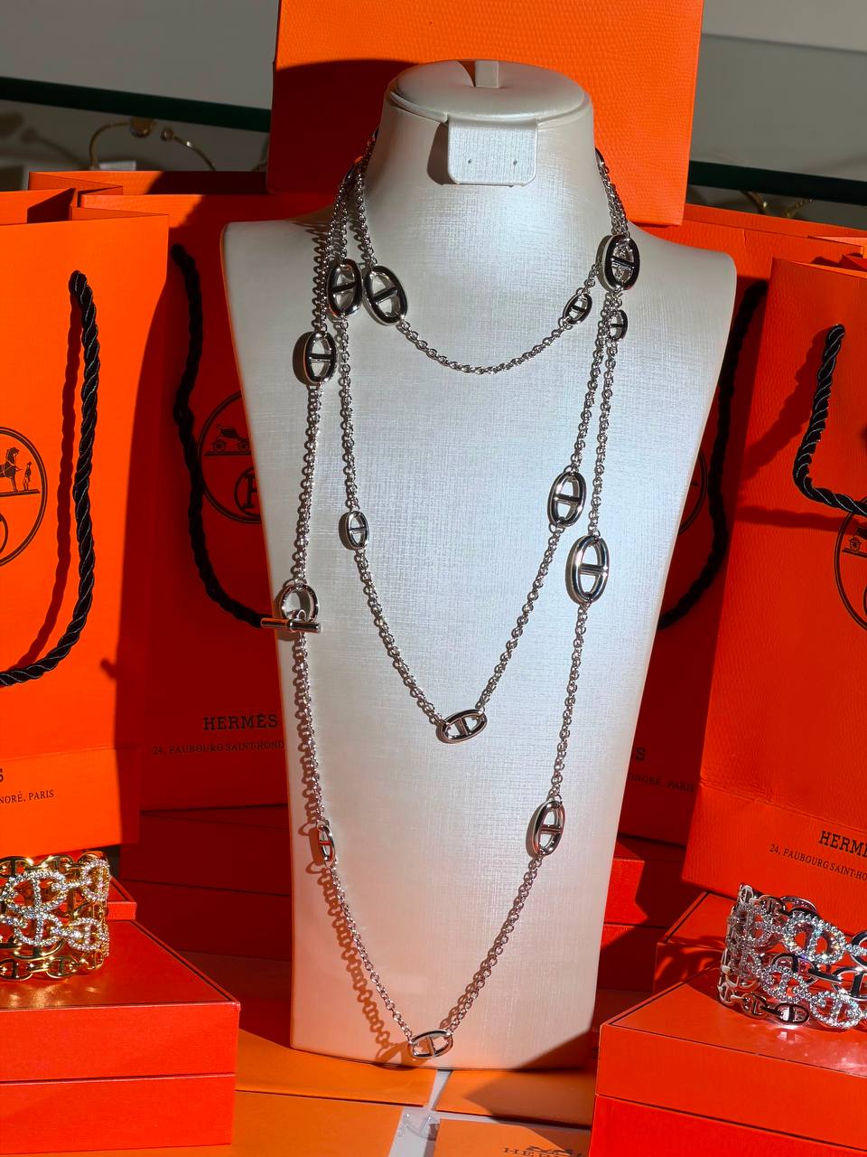 Hermes Farandole long necklace 160cm 
Silver:925
Bangle :Gold and Silver
For Price 👇 WhatsApp✅
0568585901 
0507557372
0552275751 Owner Zain 👌

Zain268
♥️♥️♥️