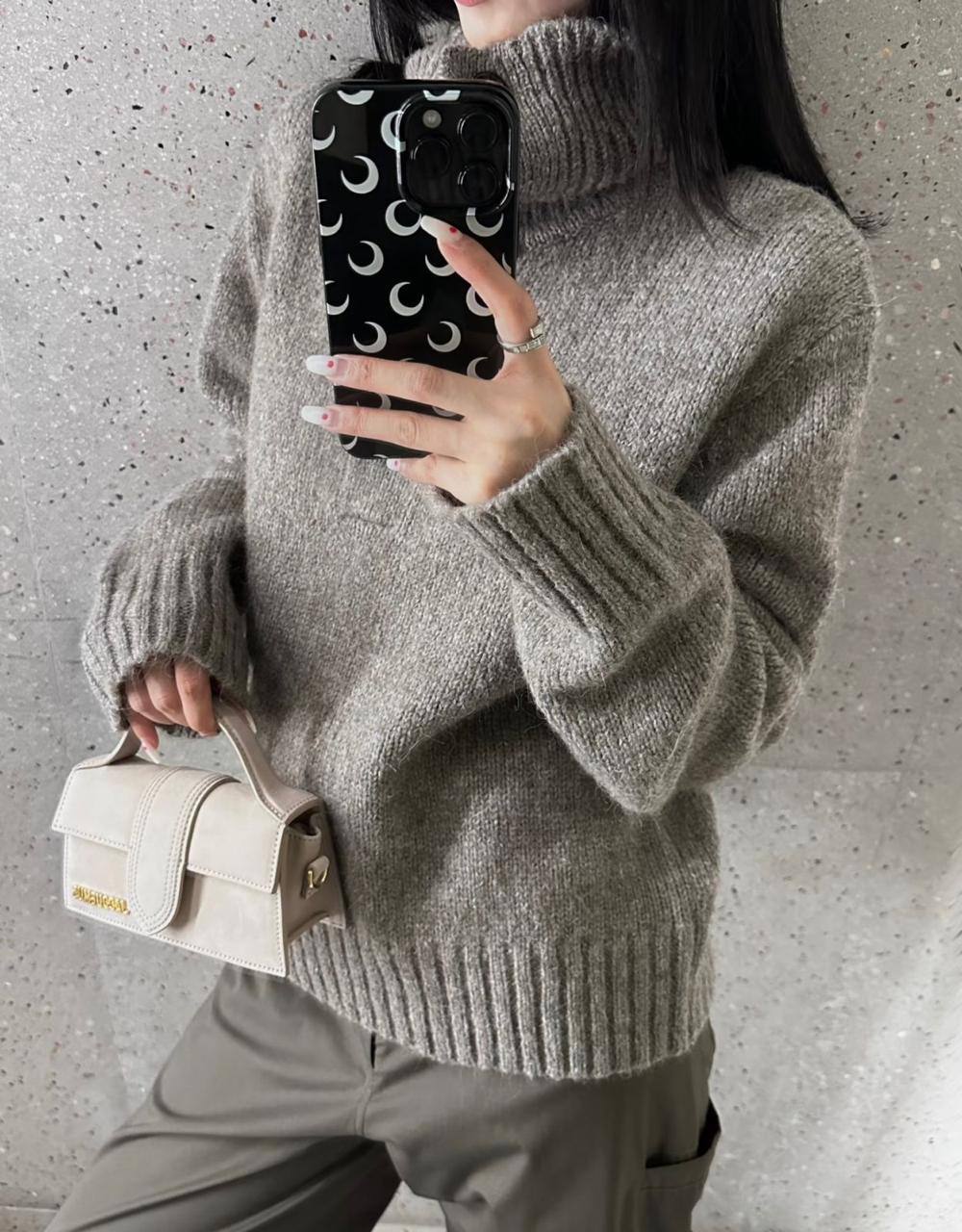 JACQUEMUS 

COPY ONE 

RESTOCK 
WITH BOX 

SMALL SIZE 

195 dhs🇦🇪🇦🇪🇦🇪
(Leather )
Zain17
♥️♥️♥️