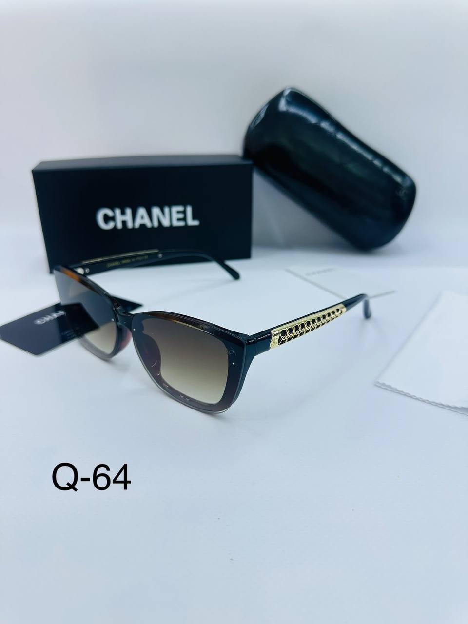 Sunglasses 🕶️*
New stock 💥
good quality 💯
Copy one 1️⃣ 
With master box 🗃️ 
50 dhs💛

Zain216
♥️♥️♥️
