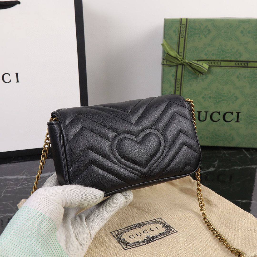 GUCCI MARMONT 
MINI SIZE 
 GOOD QUALITY 

WITH BOX🎁🎁🎁
90 dhs✅

Zain39
♥️♥️♥️