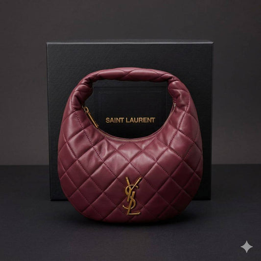YSL - Saint Laurent
Icarino Baby Quilted
Lambskin leather material
With BOX🎁
size : 25 cm
100 dhs✅

Zain239
♥️♥️♥️