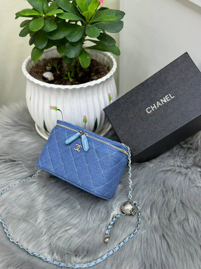 Chanel
with box🎁🎁🎁

100 dhs✅

Zain244
♥️♥️♥️