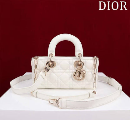 Dior D-joy✅
*Size 22 cm*
For Price 👇 WhatsApp✅
0568585901 
0507557372
0552275751 Owner Zain 👌

Zain274
♥️♥️♥️