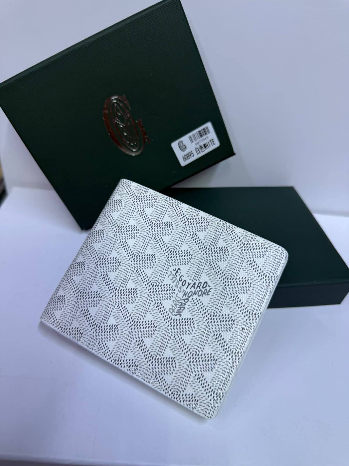LV
Goyard
Coach
Gucci

Withbox
30 dhs🇦🇪🇦🇪🇦🇪

Zain93
♥️♥️♥️