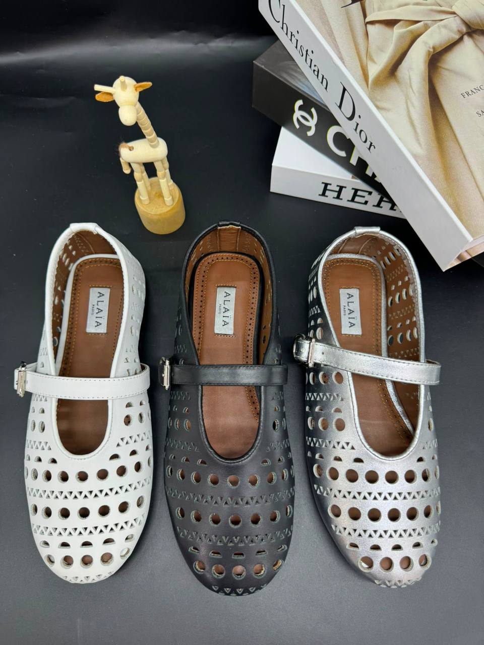 ALAIA
QUALITY…master🤗
SIZE  ……… 36-42🥳
340 dhs💓

Zain119
♥️♥️♥️