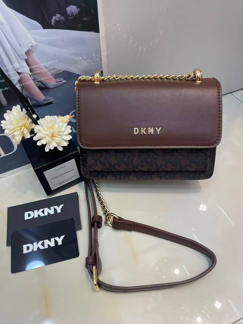 Dkny
Withbox
110 dhs🇦🇪🇦🇪

Zain143
♥️♥️♥️