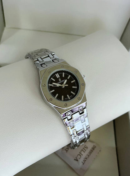 New Stock watches
60 dhs🪙

Zain45
♥️♥️♥️