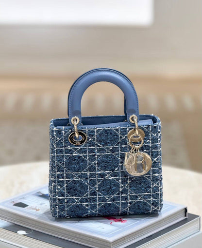 Dior

For Price 👇 WhatsApp✅
0568585901 
0507557372
0552275751 Owner Zain 👌

Zain192
♥️♥️♥️