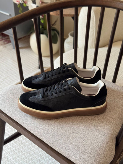 LORO PIANA tennis walk
VIP quality
size: 40 to 46

480 dhs🇦🇪🇦🇪

Zain185
♥️♥️♥️