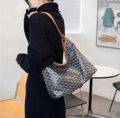 GOYARD 
HIGH QUALITY
110 dhs✅

Zain295
♥️♥️♥️