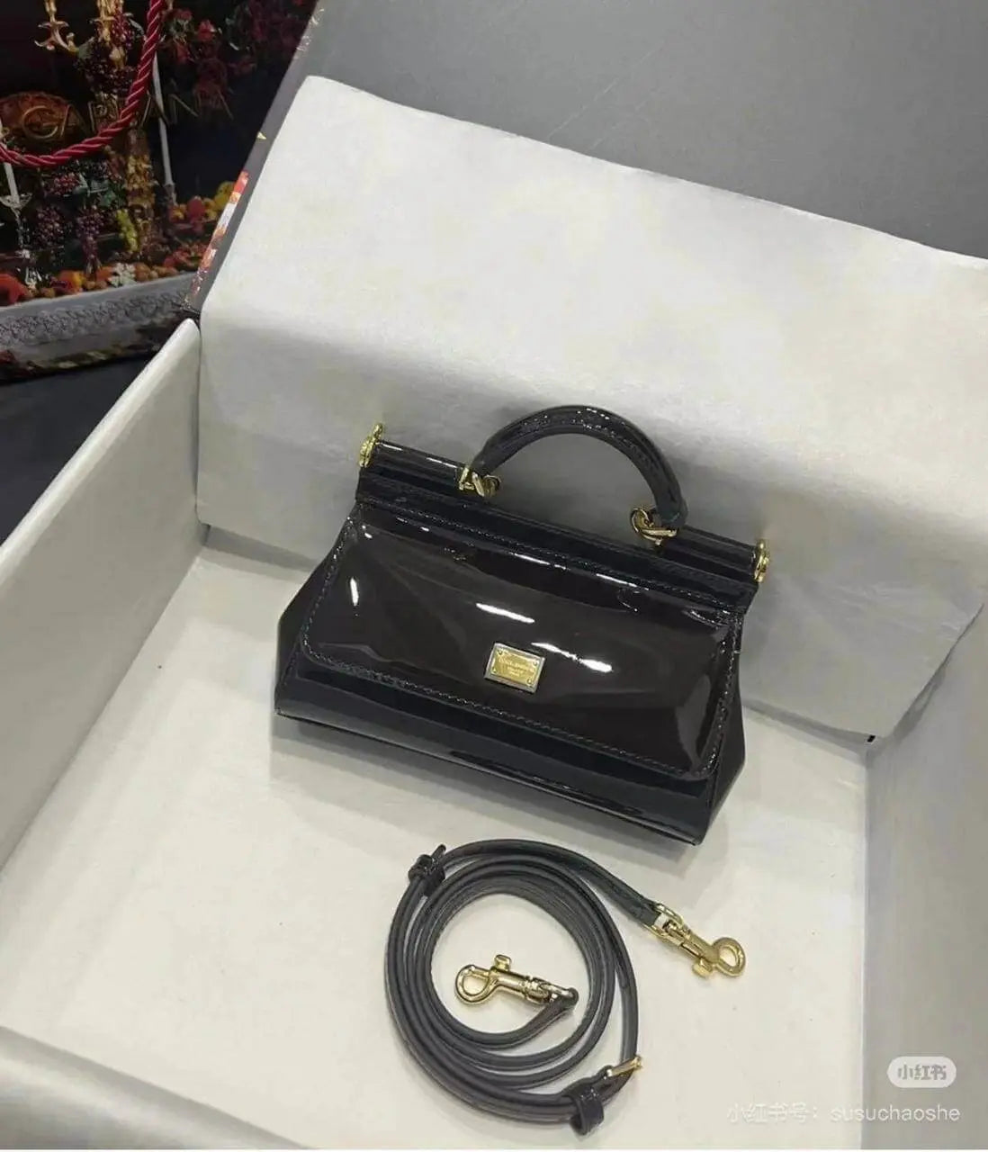 Valentino - JW PEI - BOTTEGA - D&G - PRADA - PATEK - Chanel - Fendi - Dior - MK - Loro Piana - LV - Aquazzura - Jimmy Choo - Christian Louboutin - Van Cleef - APM - Rolex - Cartier - Hermes - Gucci - Polene - ALO - Coach - Loewe - Adidas - Nike - YSL - QC
