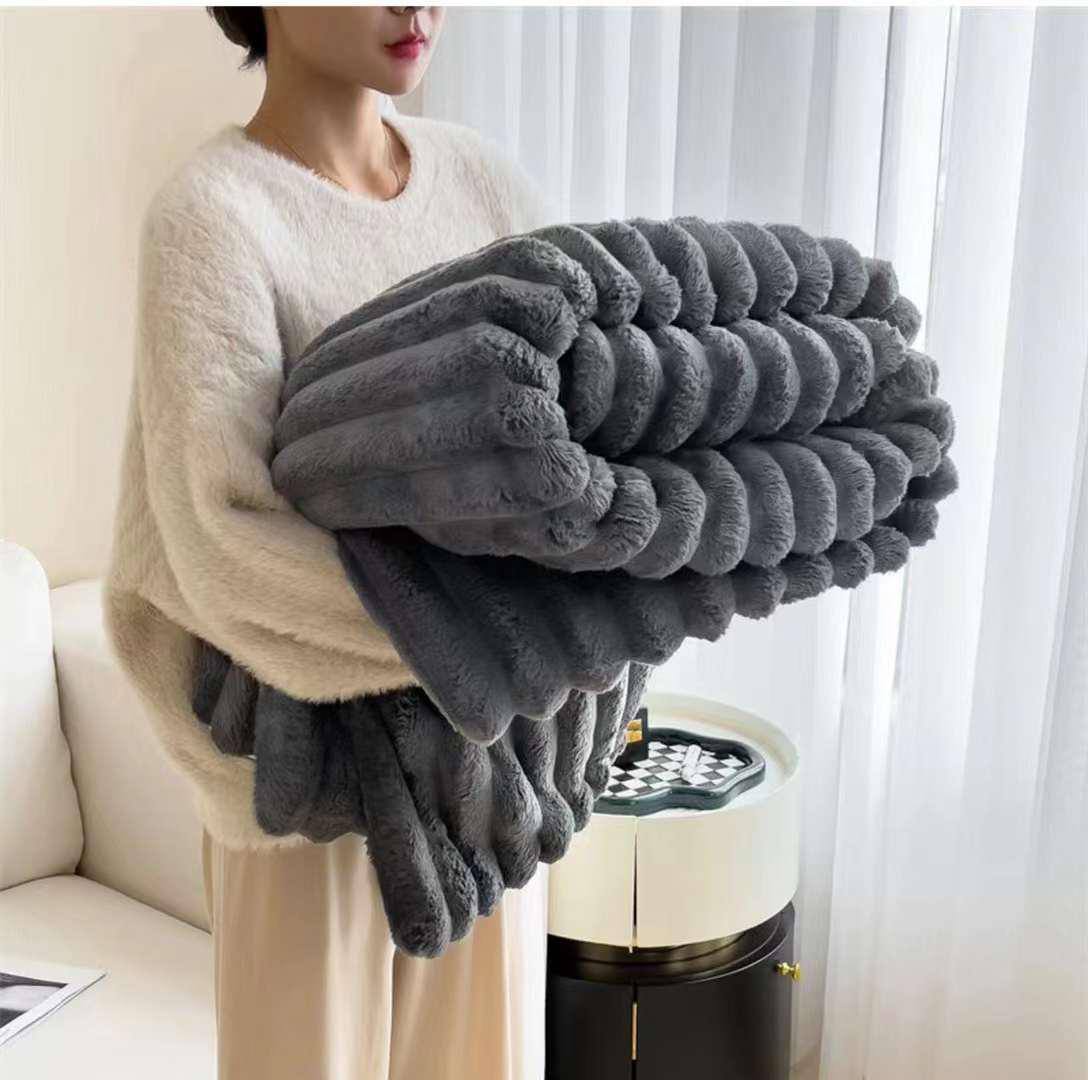 💥Comfortable healthy quality 💥
New collection 
Blanket 
Soft and smooth 
Size 230*200
60 dhs🪙🌨️

Zain99
♥️♥️♥️