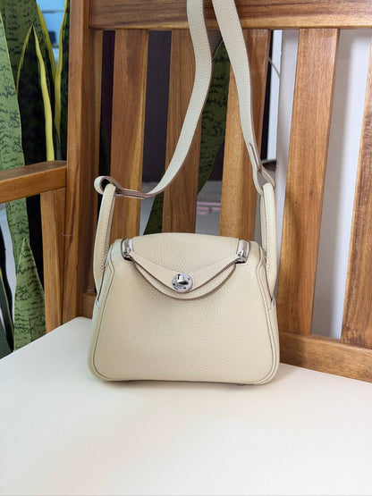 HERMES 
Super Master Quality ⚡️
Original Packing 🎁
Size mini📏
For Price 👇 WhatsApp✅
0568585901 
0507557372
0552275751 Owner Zain 👌

Zain321
♥️♥️♥️
