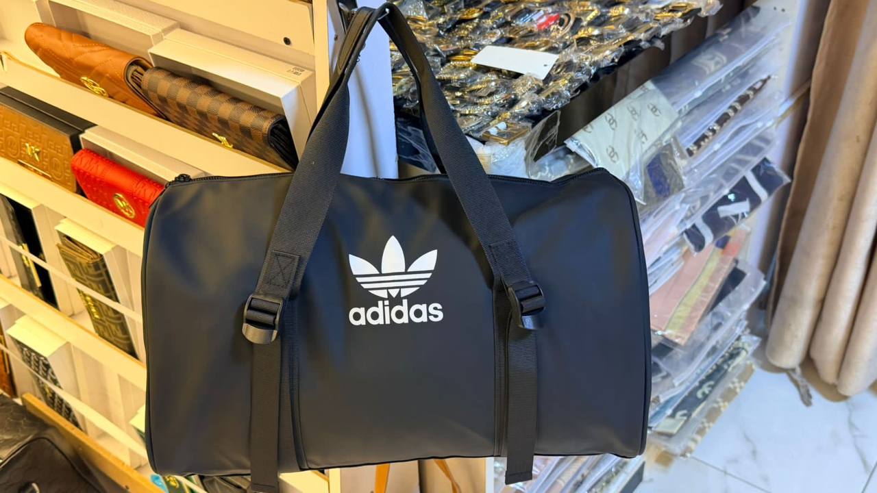 Adidas - Nike Travel Bag
70 dhs🪙🌺

Zain200
♥️♥️♥️