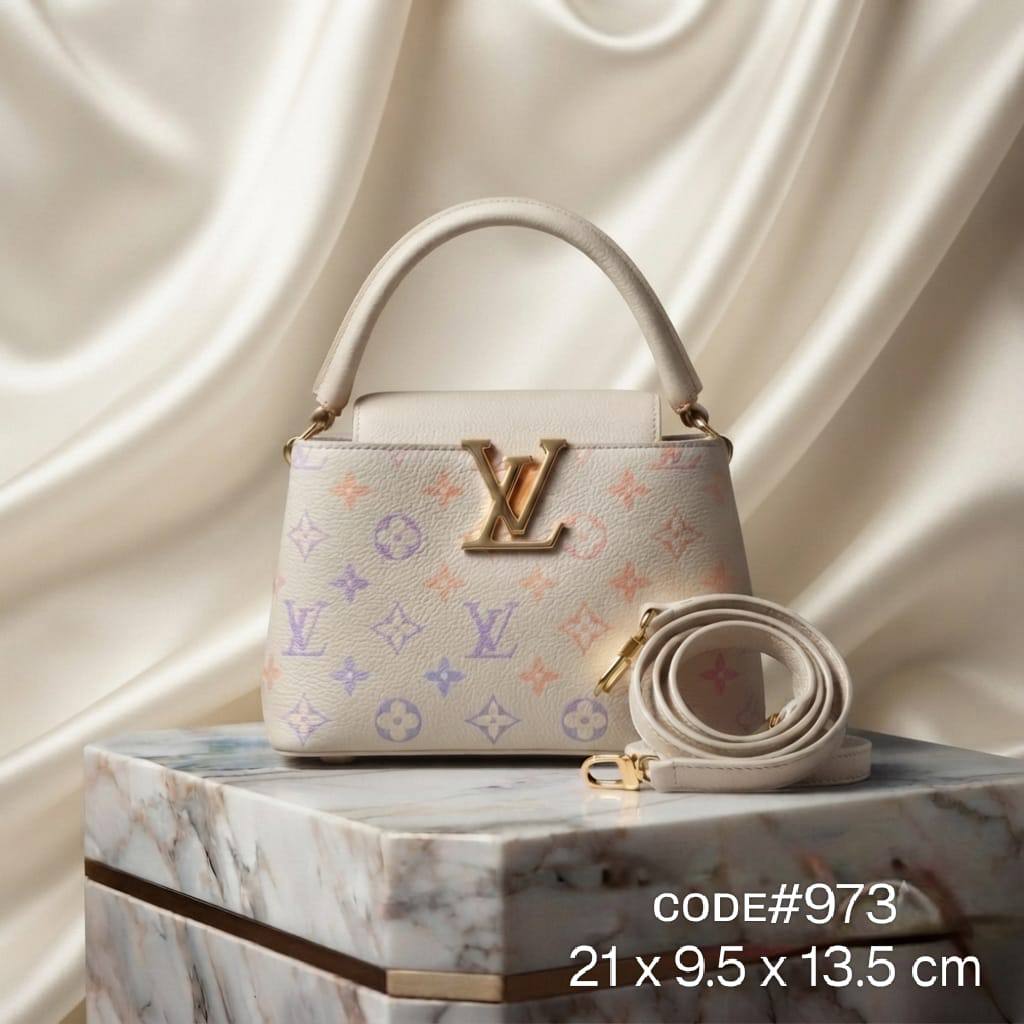 LV
ᴄᴀᴘᴜᴄɪɴᴇs ᴍᴏɴᴏɢʀᴀᴍ
ᴀɴᴅ ᴍᴏɴᴏ ᴇᴍᴘʀᴇɪɴᴛᴇ 
ɢᴏʟᴅ ᴛᴏɴᴇᴅ ʜᴀʀᴅᴡᴀʀᴇ
ᴡɪᴛʜ ʟᴏɴɢ ʙᴇʟᴛ sᴛʀᴀᴘ
sɪᴢᴇ : 21 cm

75 dhs🇦🇪🇦🇪

Zain31
♥️♥️♥️