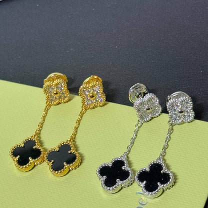 VCA 🦋*
Mini Earring🌸
Master quality 💯
With normal boxes 📦 
55 dhs🪙🌨️
With master box 🗃️ 
80 dhs🪙🌨️

Zain216
♥️♥️♥️