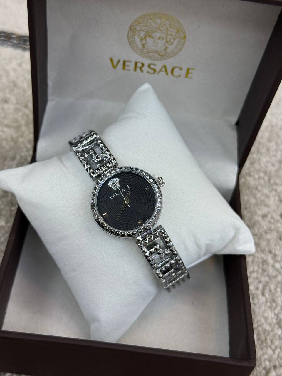 VERSACE🆕 LADIES 
GOOD QUALITY 💯
60 dhs🪙💕

Zain133
♥️♥️♥️