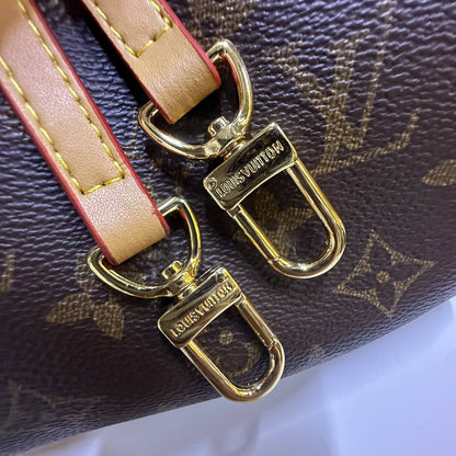 LV

SPEEDY COPY
 ONE SMALL SIZE 

WITH DOUBLE BOX 
125 dhs🇦🇪🇦🇪

Size: 20cm

Zain39
Zain17
Zain295
♥️♥️♥️