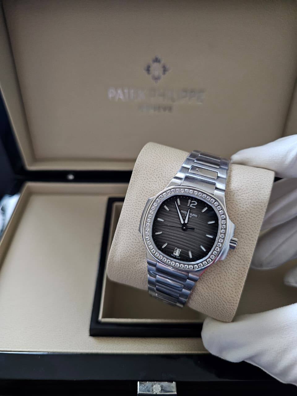 PATEK PHILIPPE
Swiss movement 🇨🇭
Water resistant 💧
Sapphire crystal 
Super Master quality 
With Original Box  📦🛍️
For Price 👇 WhatsApp✅
0568585901 
0507557372
0552275751 Owner Zain 👌

Zain282
♥️♥️♥️