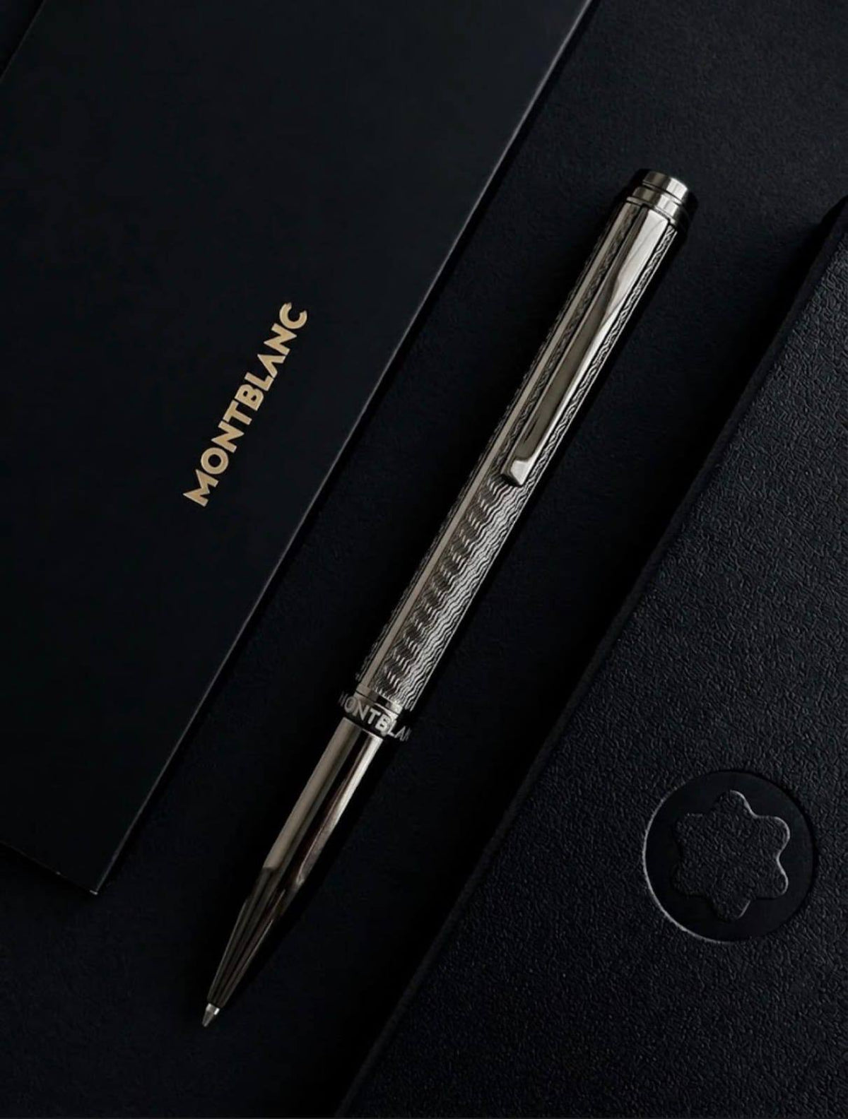 Mont Blanc 

pen master 
quality 
with original box 

95 dhs🇦🇪🇦🇪

Zain59
♥️♥️♥️