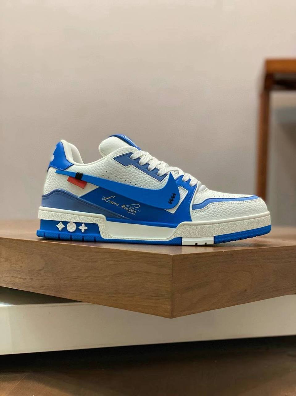 170LV
High Quality
170 dhs✅
Size 39 to 45 

Zain183
♥️♥️♥️