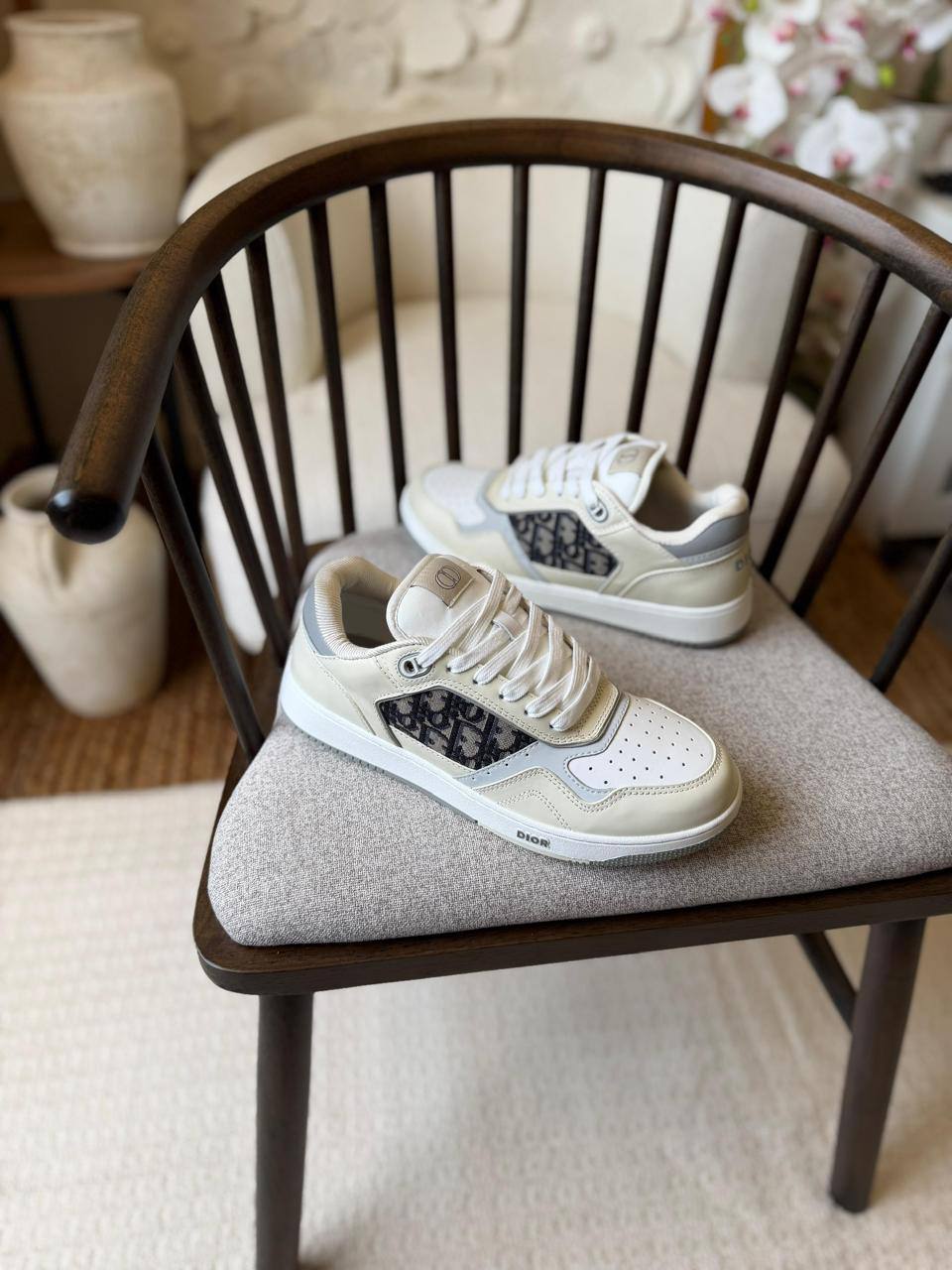 DIOR 
*AAA quality*
*size:40 to 46*
450 dhs🇦🇪🇦🇪

Zain185
♥️♥️♥️