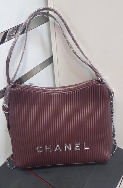Chanel  
Good quality 
100 dhs✅

Zain232
♥️♥️♥️