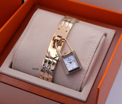 HERMES LADY
350 dhs✅

Zain304
♥️♥️♥️