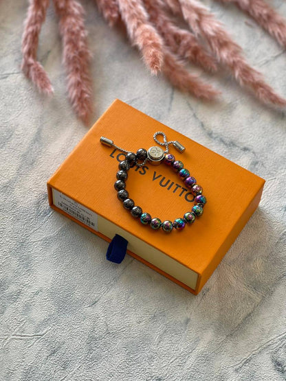 *LV*
*New bracelets*
*Super master quality*
230 dhs🪙🖤

Zain179
♥️♥️♥️