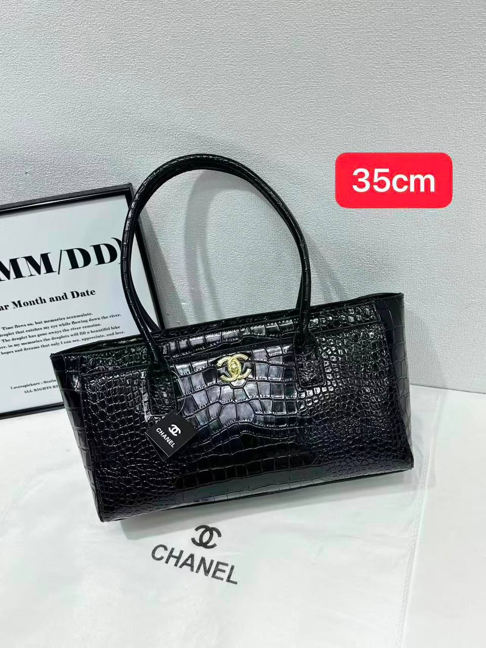 Chanel

150 dhs

Zain132
♥️♥️♥️