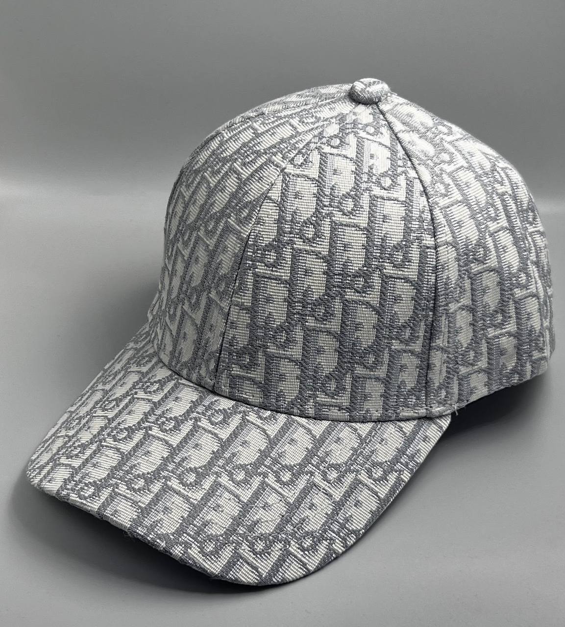 Caps
high quality
70 dhs✅

Zain182
♥️♥️♥️
