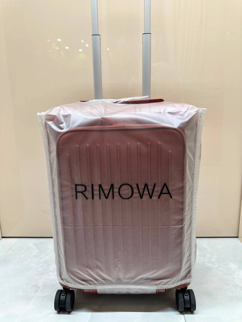 Available ❤️
brand new Rimowa Cabin Suitcase featuring a protective cover and spinner wheels❣️
For Price 👇 WhatsApp✅
0568585901 
0507557372
0552275751 Owner Zain 👌

Zain71
♥️♥️♥️