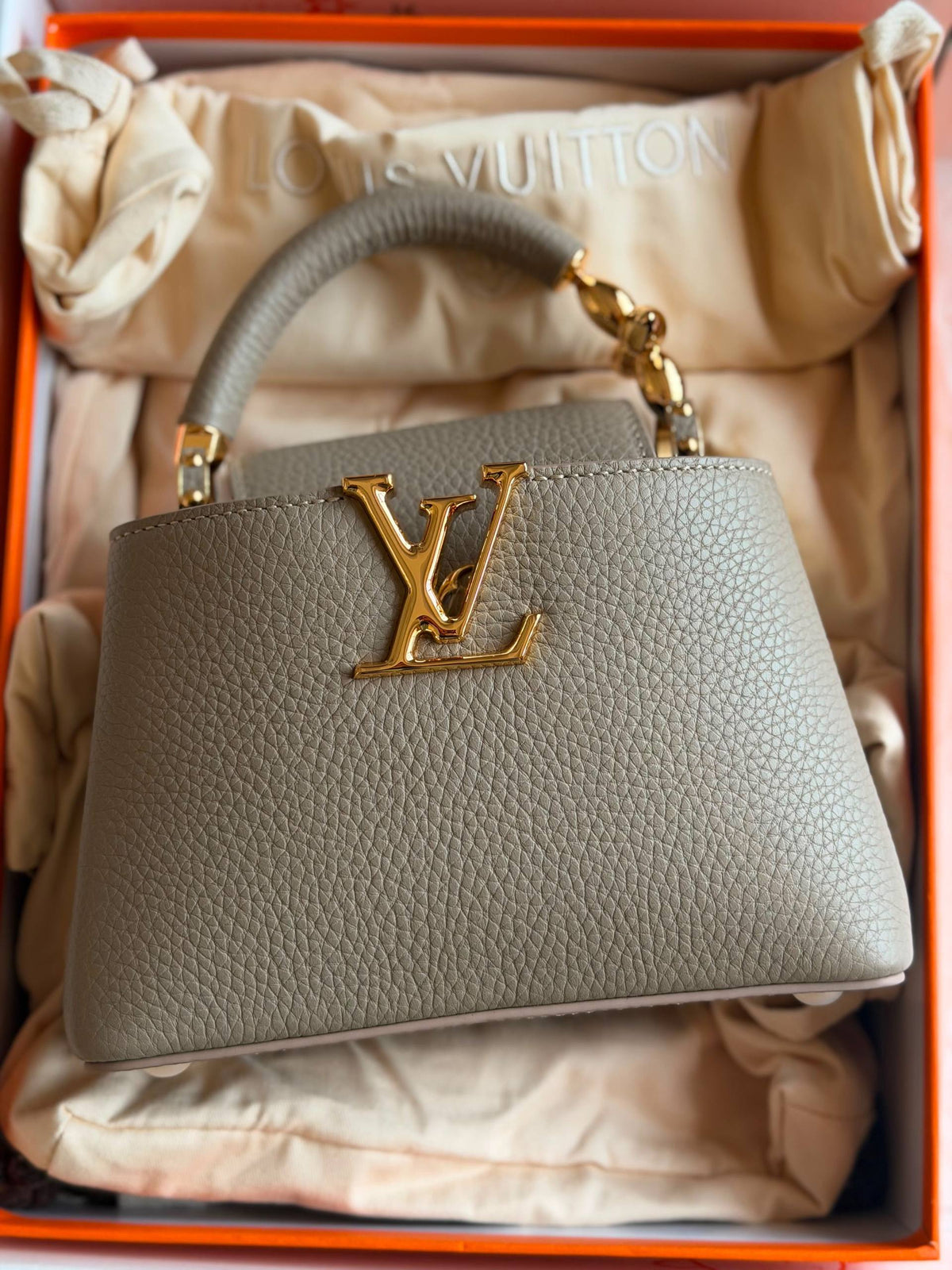 LV

For Price 👇 WhatsApp✅
0568585901 
0507557372
0552275751 Owner Zain 👌

ZainETAG 4
♥️♥️♥️