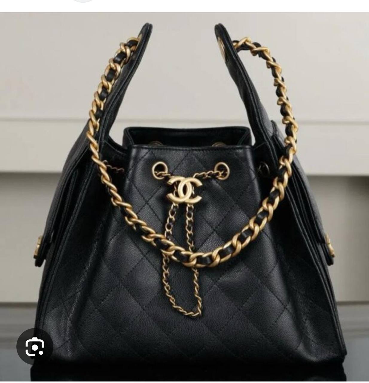 CHANEL 
COPY ONE NEW CAME 
130 dhs🇦🇪🇦🇪
SIZE: 28cm

Zain200
♥️♥️♥️