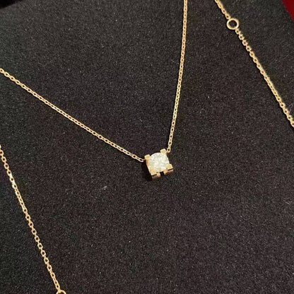 Cartier 🦋
Necklace ❤️‍🔥
Earring ❣️
Master quality 💯

With normal boxes 📦 
75 dhs🪙

With master box 🗃️ 
125 dhs🪙

Zain216
♥️♥️♥️