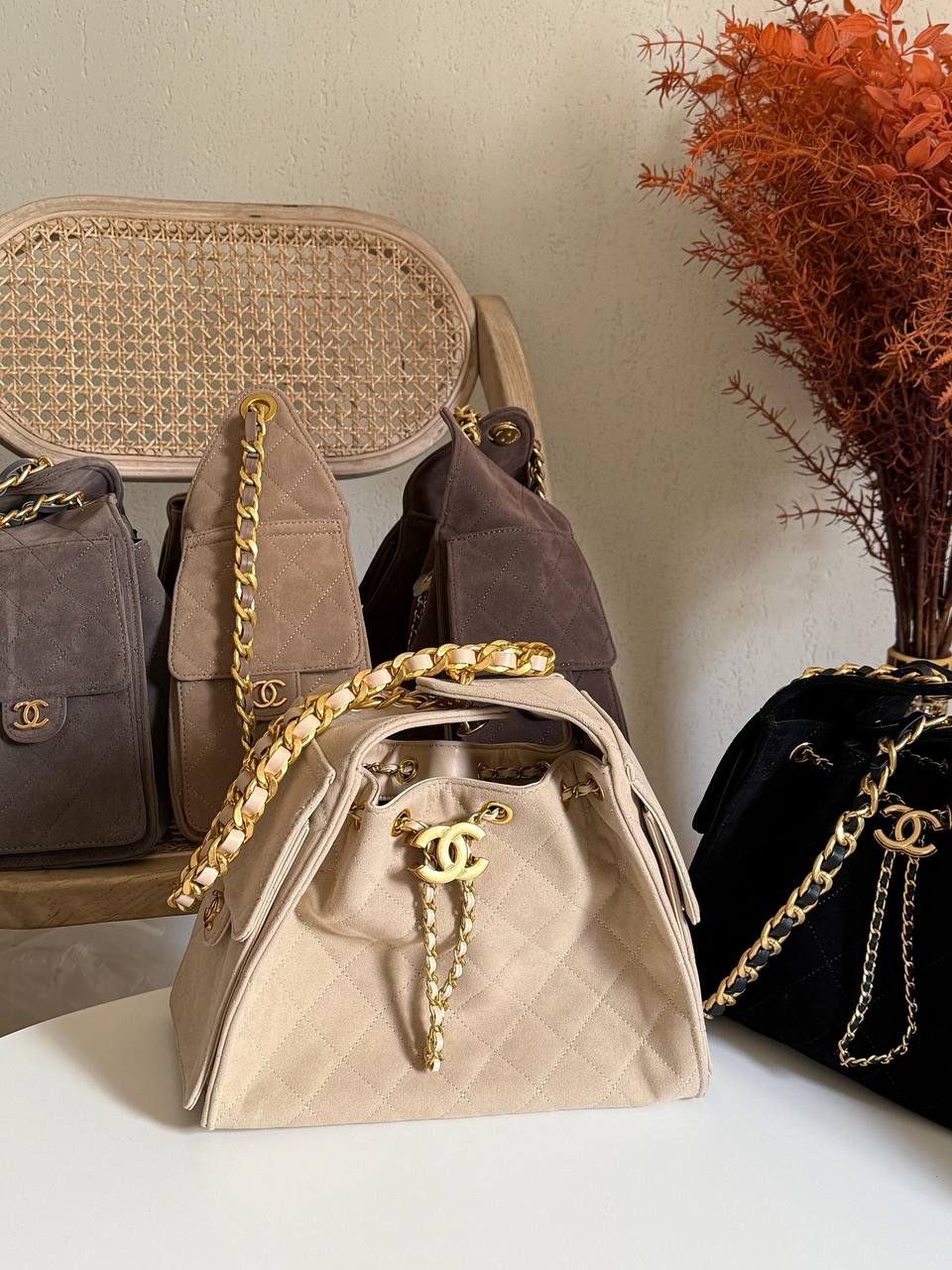 New collection✨✨✨
CHANEL
25cm
380 dhs🪙💚
Top quality 
With box🎁

Zain167
♥️♥️♥️