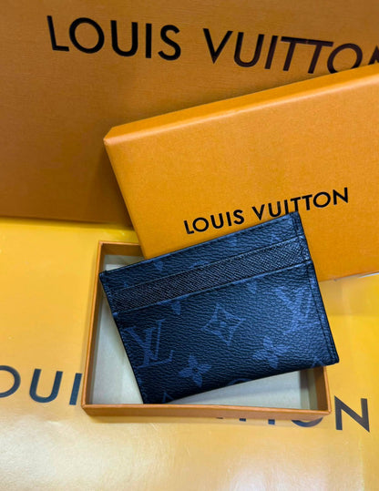 Wallets
with box
30 dhs✅

Zain93
♥️♥️♥️