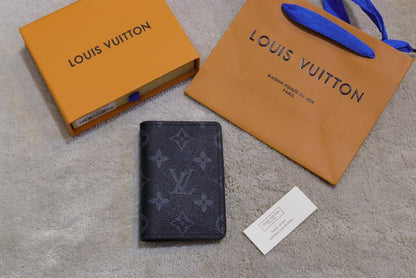LV Wallet 
Master Quality
110 dhs🇦🇪🇦🇪

Zain33
♥️♥️♥️