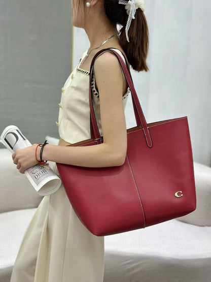 Coach
Size:45cm
95 dhs🪙🌨️

Zain09
♥️♥️♥️