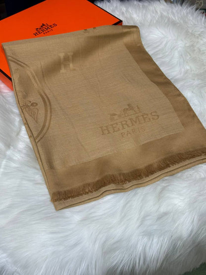 Scarf
Hermes
New cotton 
45 dhs✅

Zain93
♥️♥️♥️