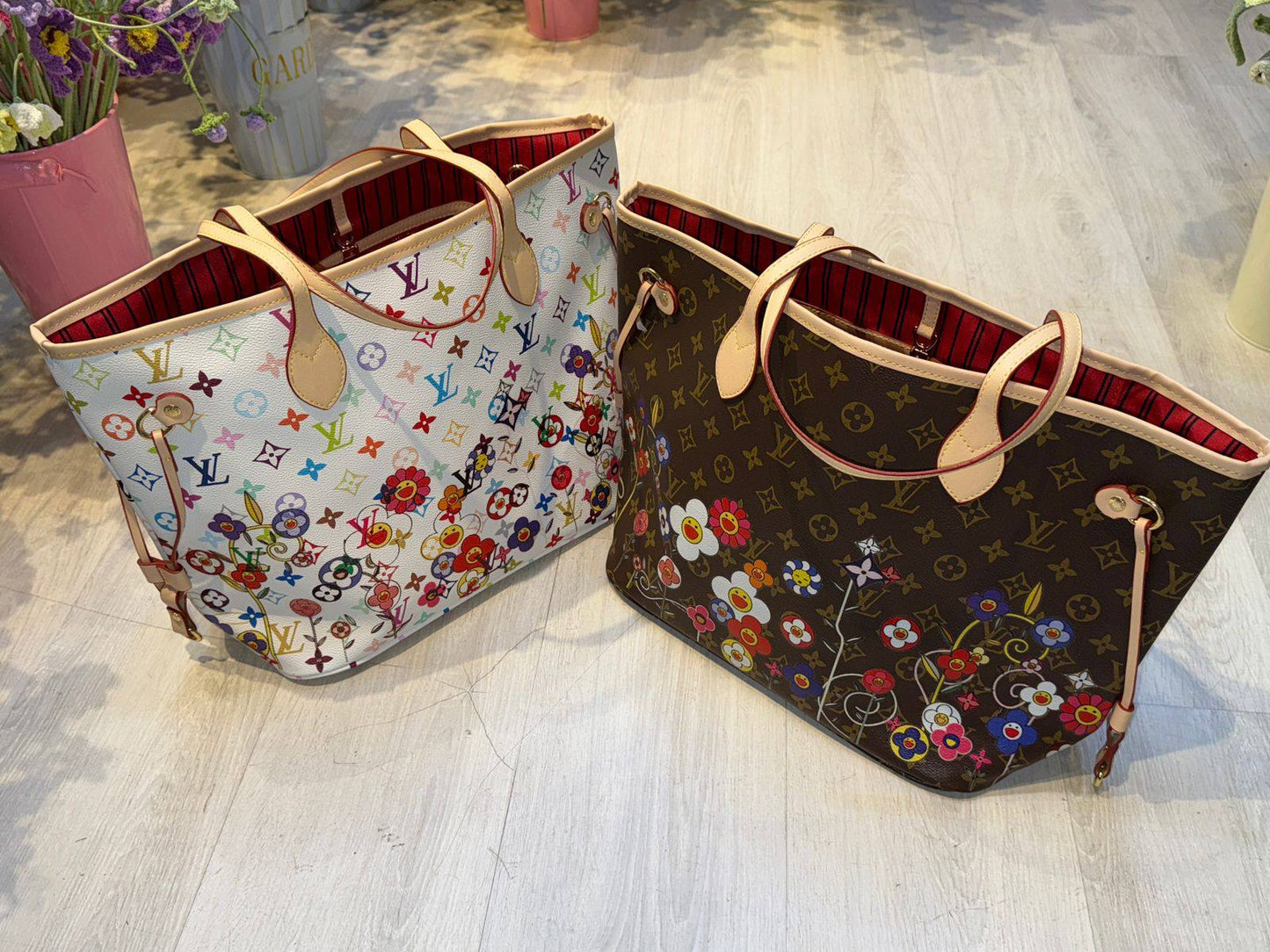LV  never full 
32-45 com
110 dhs💚❤️💚 

with BOX
🎁🎁🎁

Zain44
♥️♥️♥️